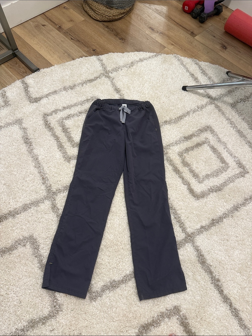 EUC Figs  Dark Charcoal Drawstring Pants